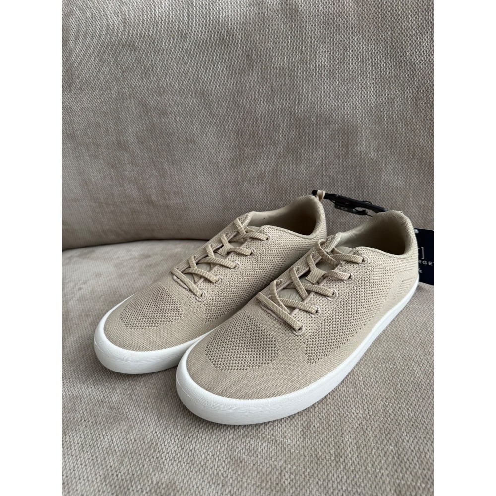 Men sneakers size 9.5